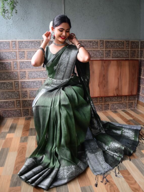 Stunning Dark Bottle Green Linen Handloom Saree with Banarasi Design (3)