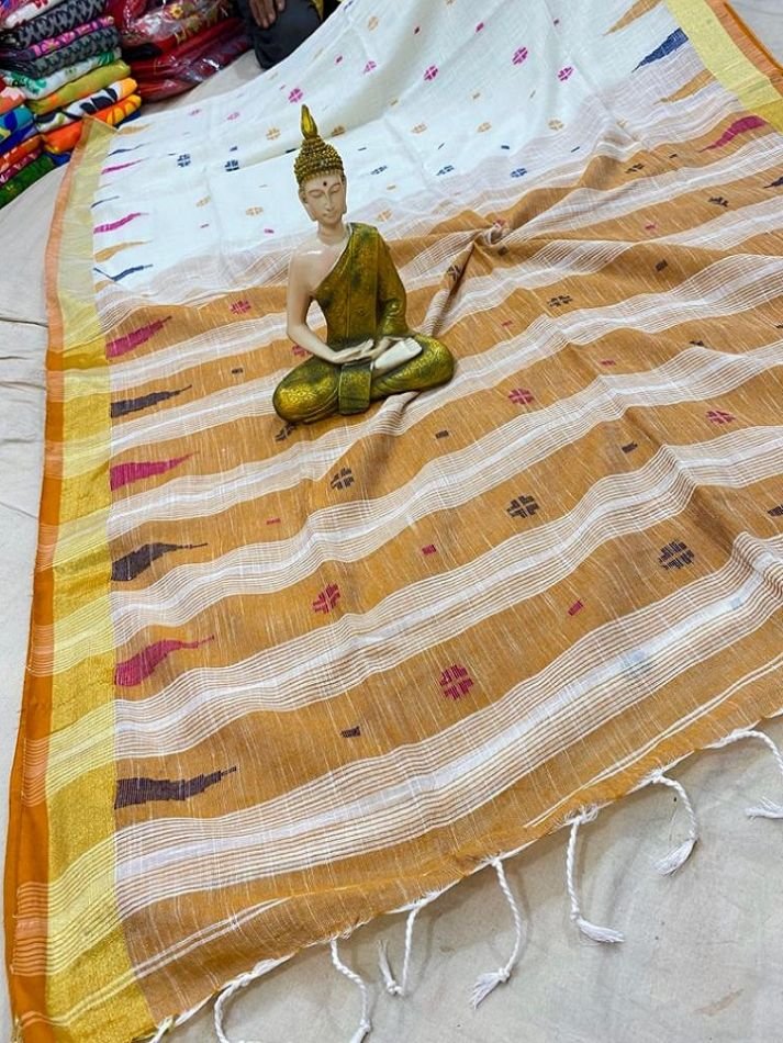Olive Muslin Jamdani Saree with Contrast Pallu