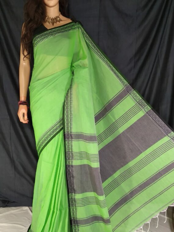 Light Green Pure Cotton Small Temple Border Handwoven Saree