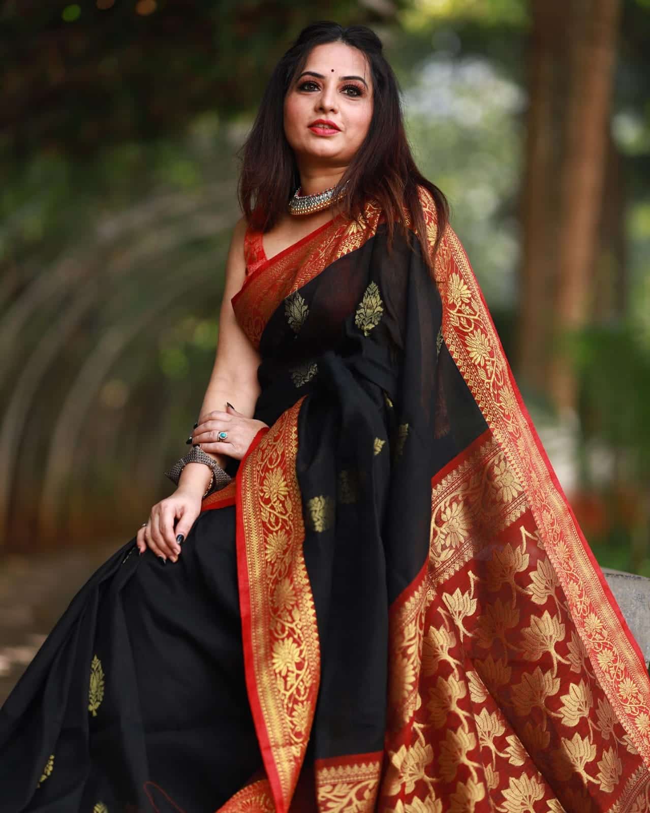 Linen Banarasi Design Sarees - Loomfolks