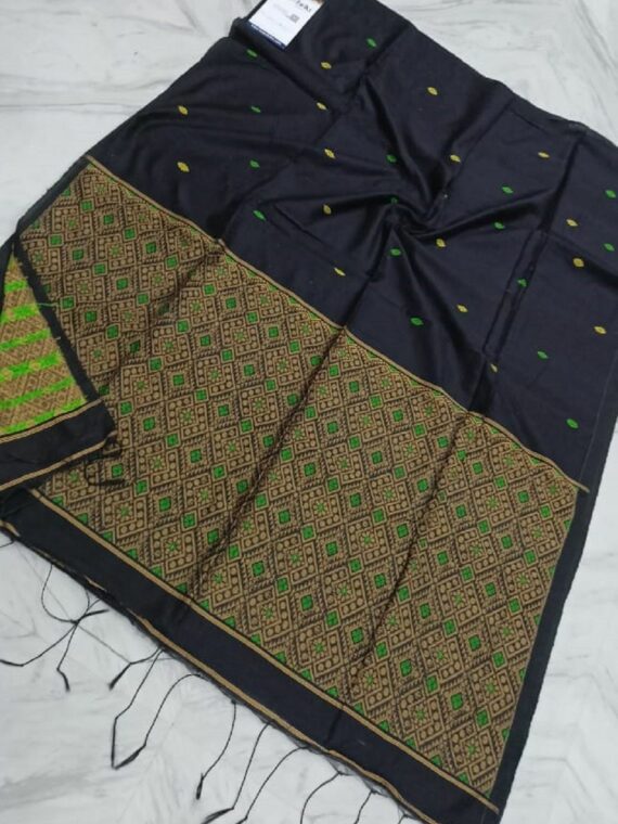 Awesome Black Matka Resham Baluchari Handwoven Silk Saree