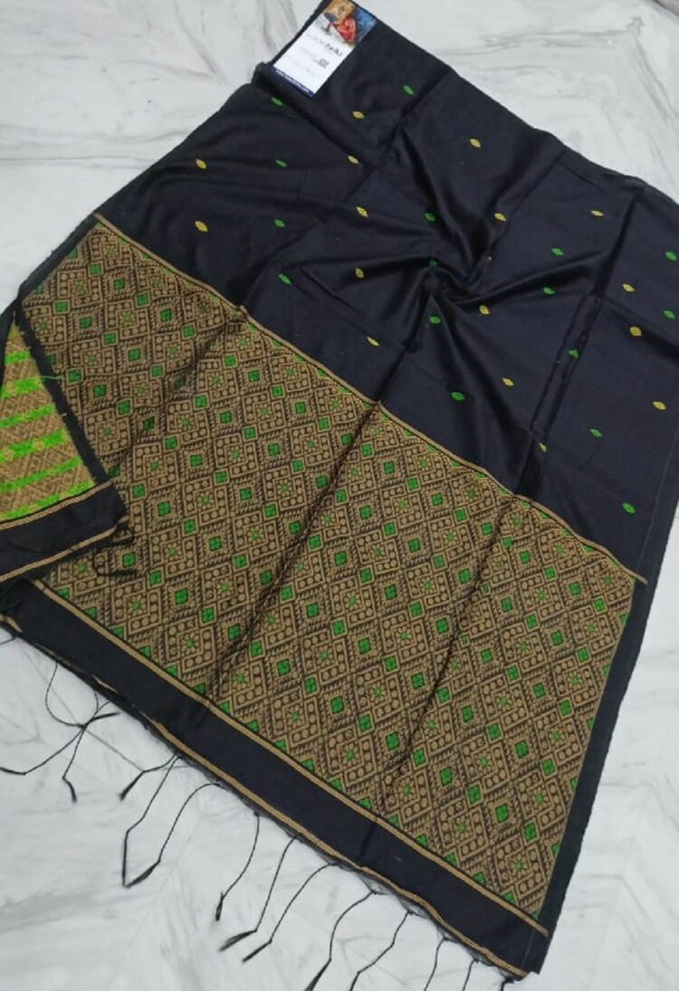 Awesome Black Matka Resham Baluchari Handwoven Silk Saree