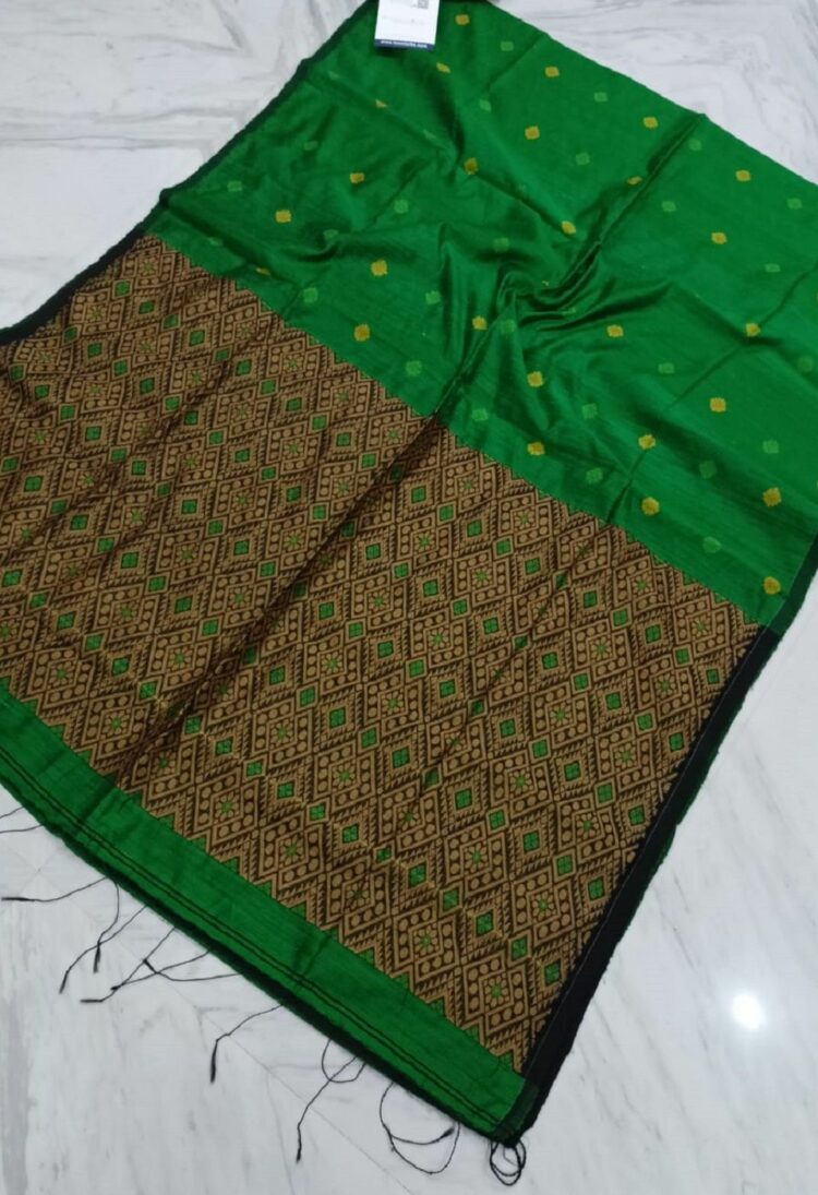 Tender Grass Green Matka Resham Baluchari Handwoven Silk Saree