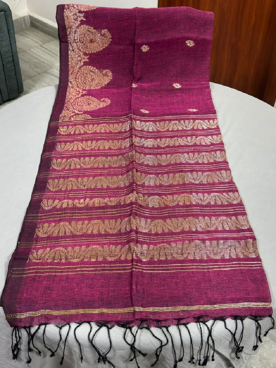 Wondorus Magenta Purple Linen Saree With Mango Designsept26 Wondorus Magenta Purple Linen Saree With Mango Designsept26