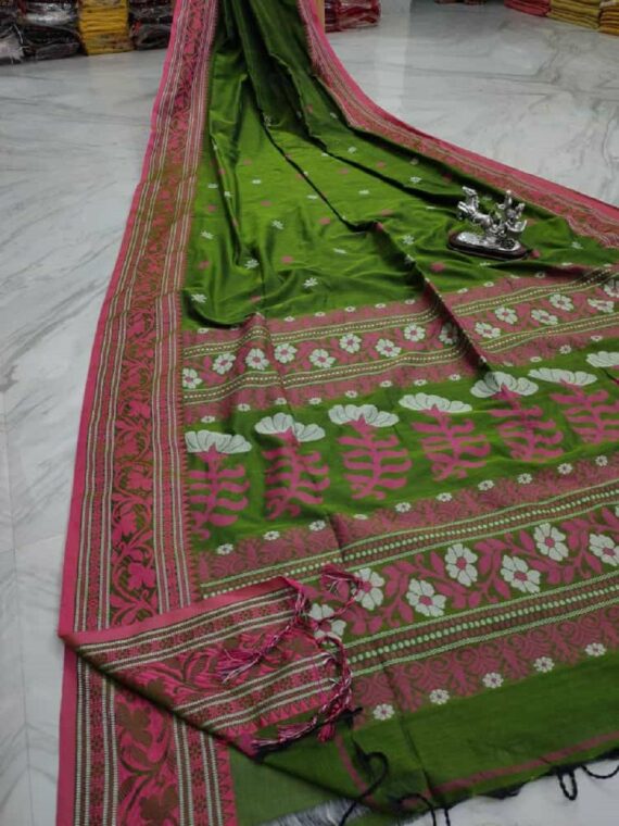 Marvellous Mehendi Green Floral Design Weave Handloom Cotton Saree