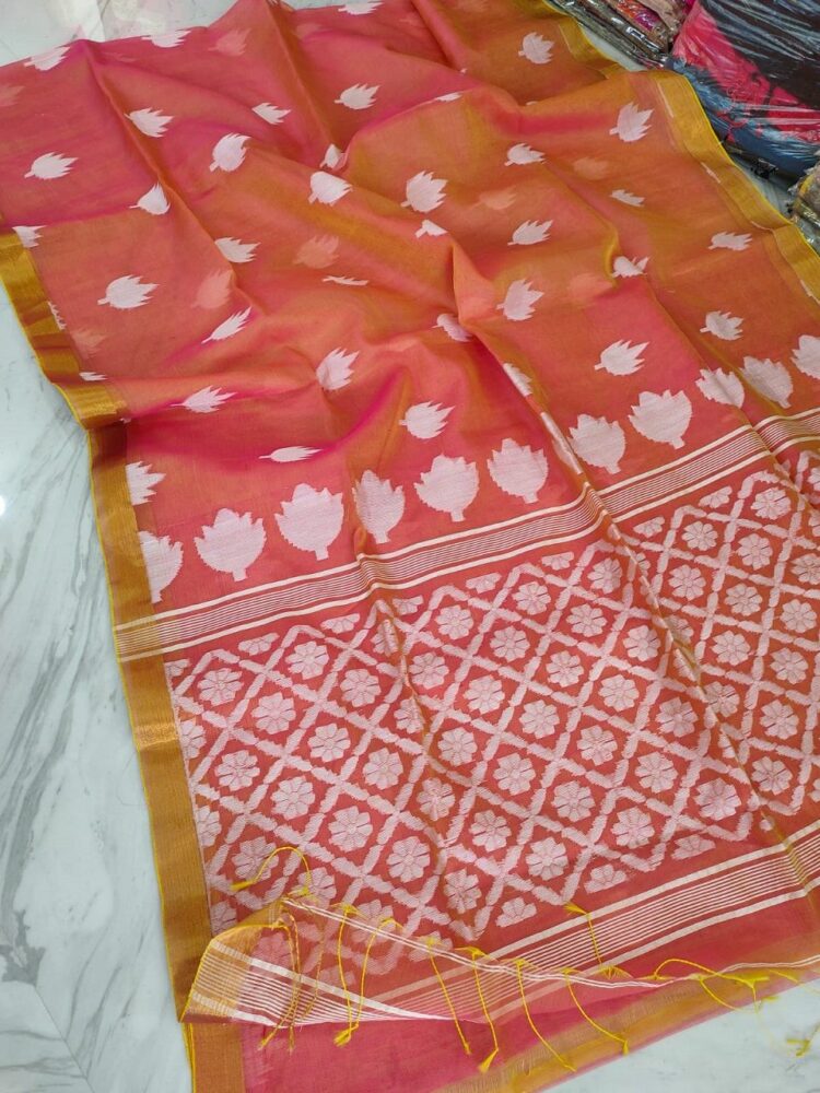 Peachy Dual Tone Tulip Design Handwoven Pure Resham Muslin Saree