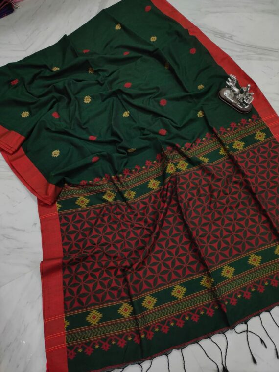 Dark Green Pure Cotton Handloom Saree With Flower Of Life Design In Pallu