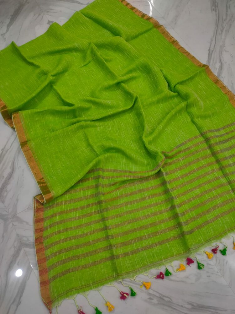 Fresh Green Plain Linen With Stripped Pallu Contrast Thin Borders