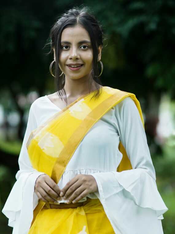 Glowing Yellow Tulip Design Handwoven Pure Resham Muslin Saree31