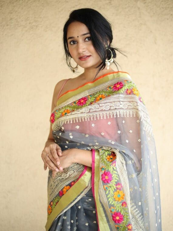 Grey Resham Muslin Handwoven With Floral Embroidery Saree1