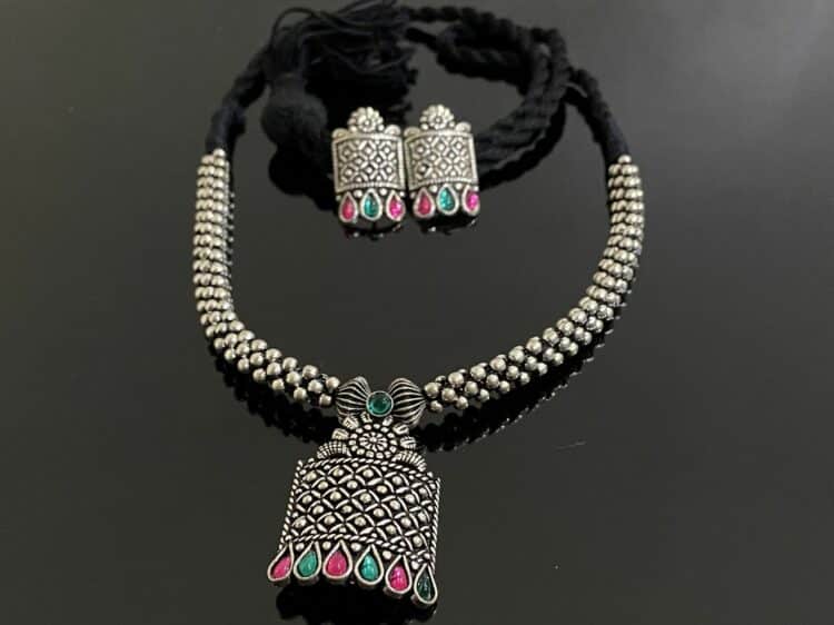 Ethinic Tribal Design Handmade Thushi Necklace With Earrings