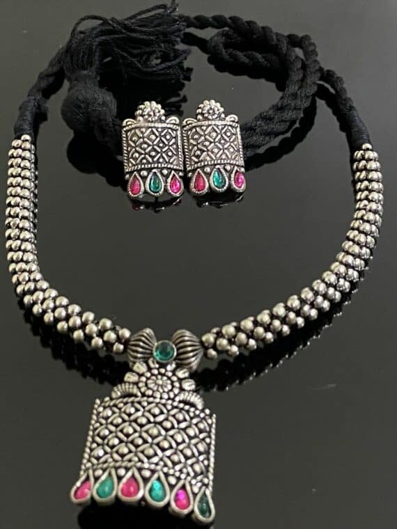 Ethinic Tribal Design Handmade Thushi Necklace With Earrings1
