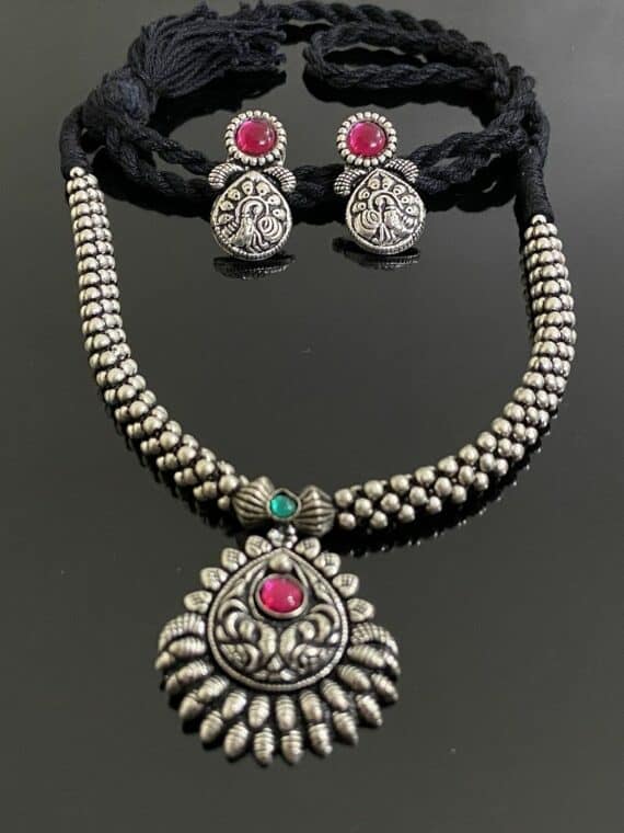 Peacock Bird Tribal Design Handmade Thushi Necklace With Earrings