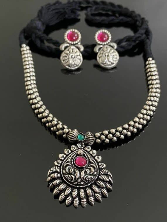 Peacock Bird Tribal Design Handmade Thushi Necklace With Earrings1