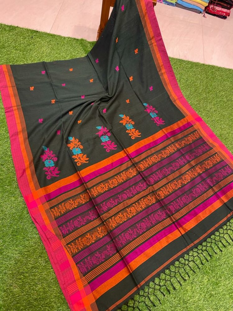 Gorgeous Black Pure Cotton Floral Butti Design Handwoven Saree