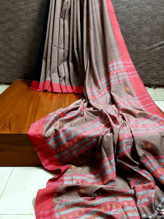 Metallic Beige Handwoven Cotton Saree With Intricate Design Pallu