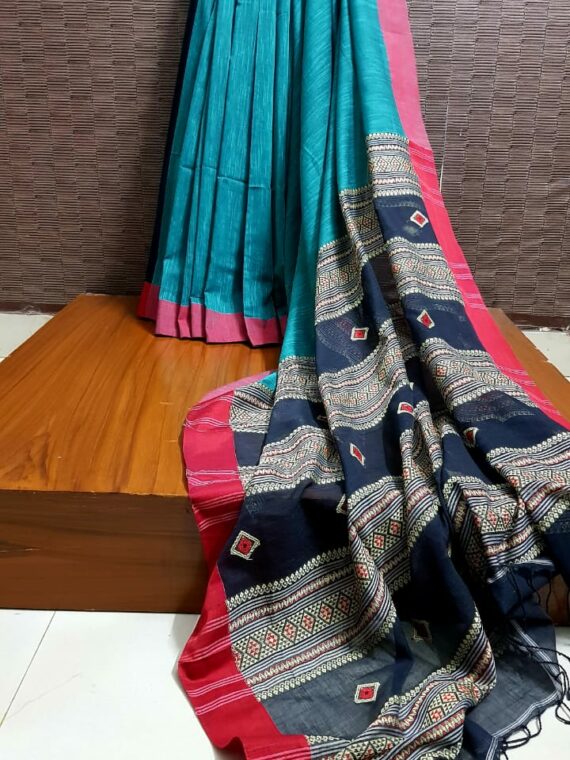 Striking Peacock Blue Tone Handwoven Cotton Saree With Intricate Design Pallu