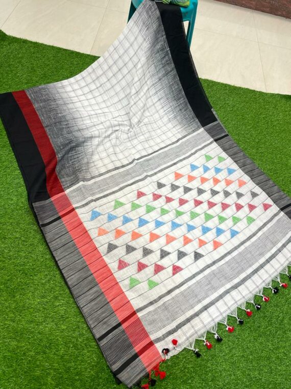 White Black Check Design Ikkat Weave Cotton Saree With Triangular Pattern Pallu
