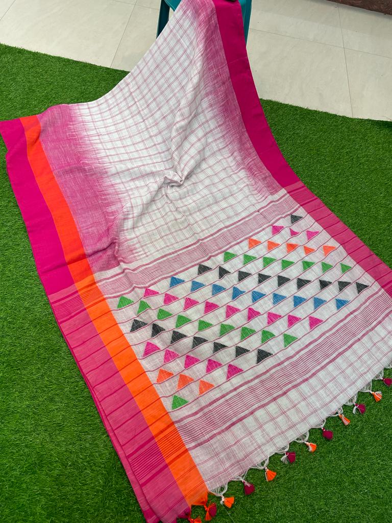 White Pink Check Design Ikkat Weave Cotton Saree With Triangular Pattern Pallu