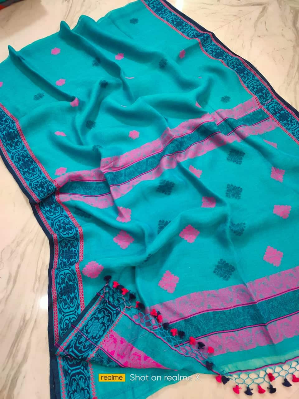 Ocean Blue Pink Jacquard Weave Linen Saree With Pretty Tassels