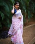 Elegant Pink Linen Silk Embroidery Saree With Silver Border 5
