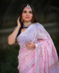 Elegant Pink Linen Silk Embroidery Saree With Silver Border 6