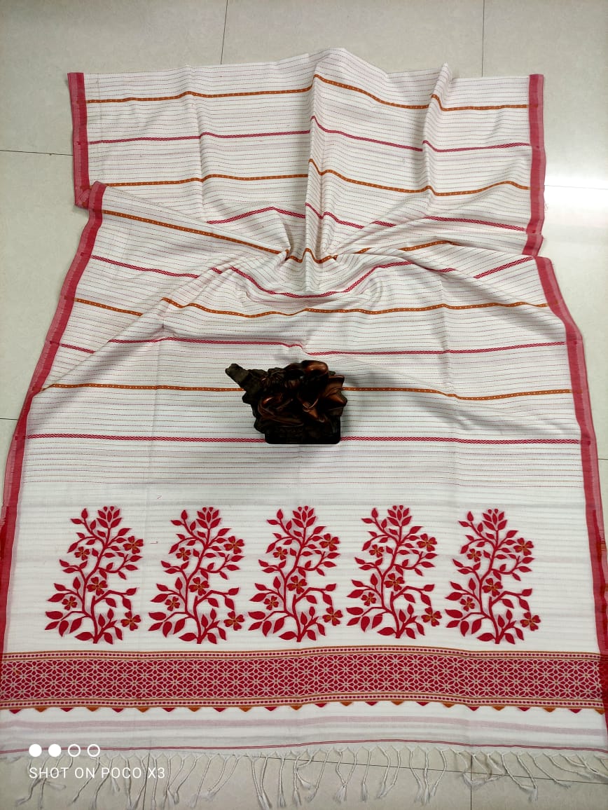 Beautiful White Red Stripe Pattern Handwoven Cotton Saree