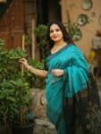 Dark Turquoise Blue Handwoven Linen Silk Saree With Floral Design Pallu