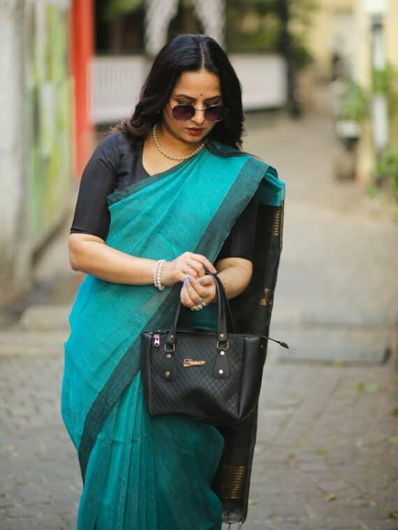 Dark Turquoise Blue Handwoven Linen Silk Saree With Floral Design Pallu