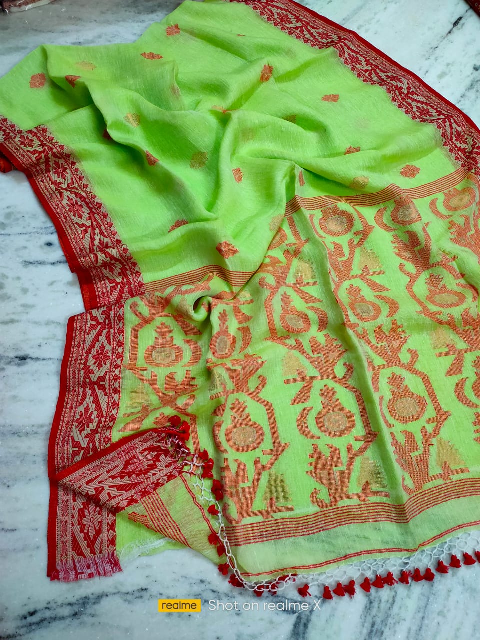 Fresh Bright Green Handwoven Jacquard Linen Saree With Beautiful Tassels