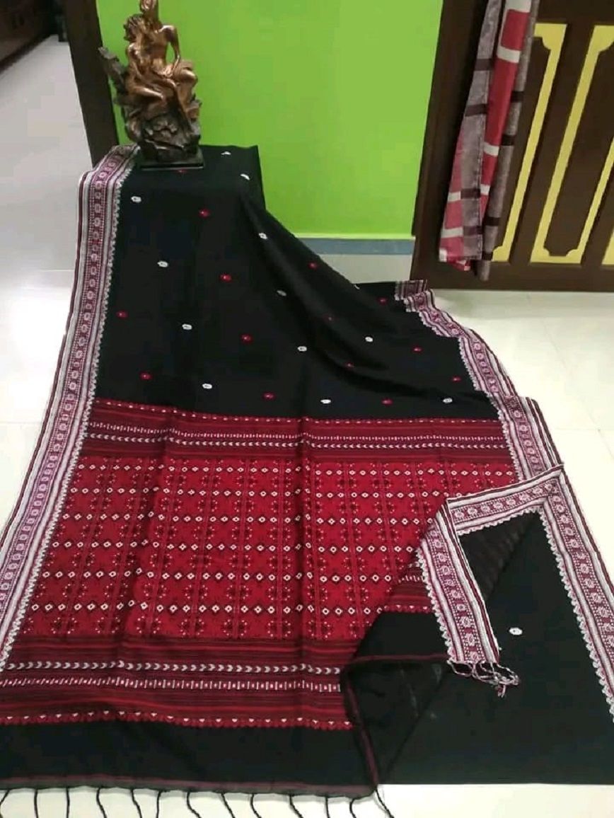 Mesmerizing Black Maroon Assam Mekhela Handwoven Cotton Saree