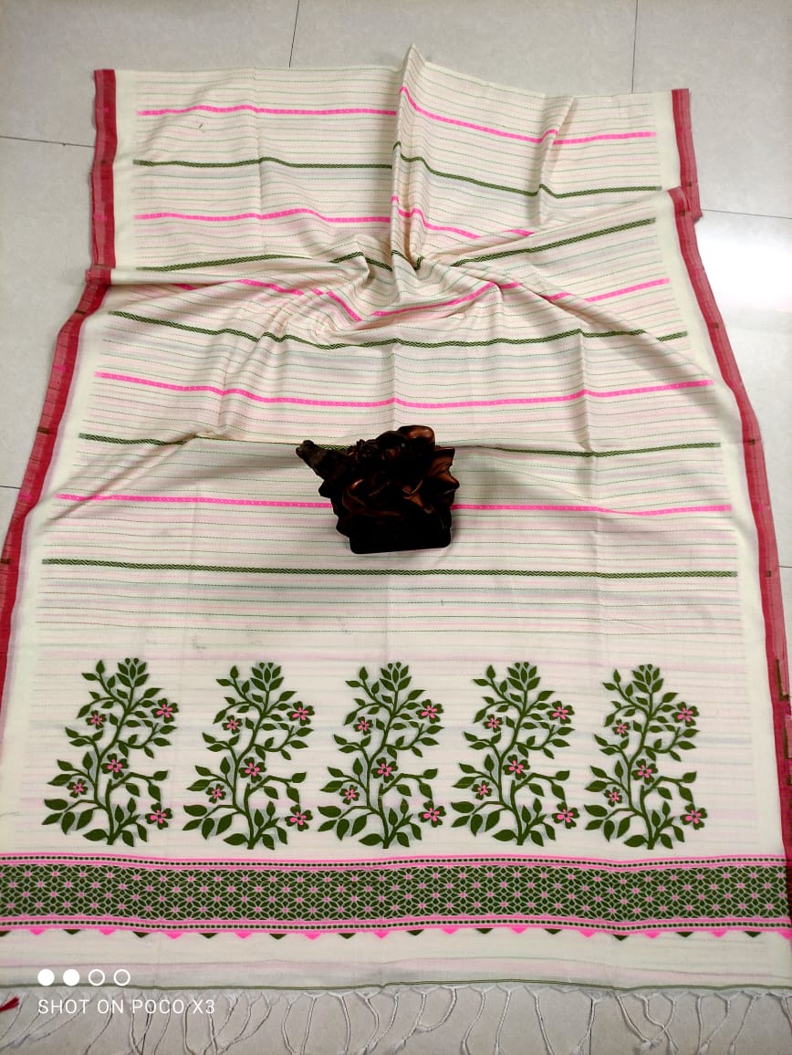 Peaceful Off White Stripe Pattern Handwoven Cotton Saree