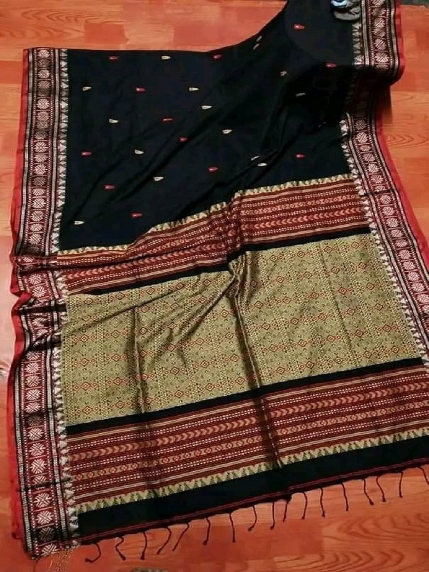 Ravishing Black Assam Mekhela Handwoven Cotton Saree