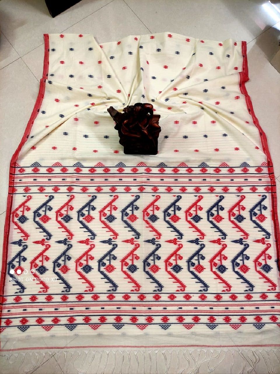 Tender Off White Pure Cotton Saree With Beautifully Handwoven Pallu