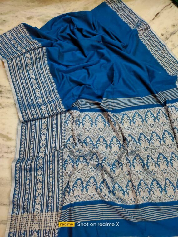 Breathtaking Blue White Fusion Cotton Saree With Big Borders