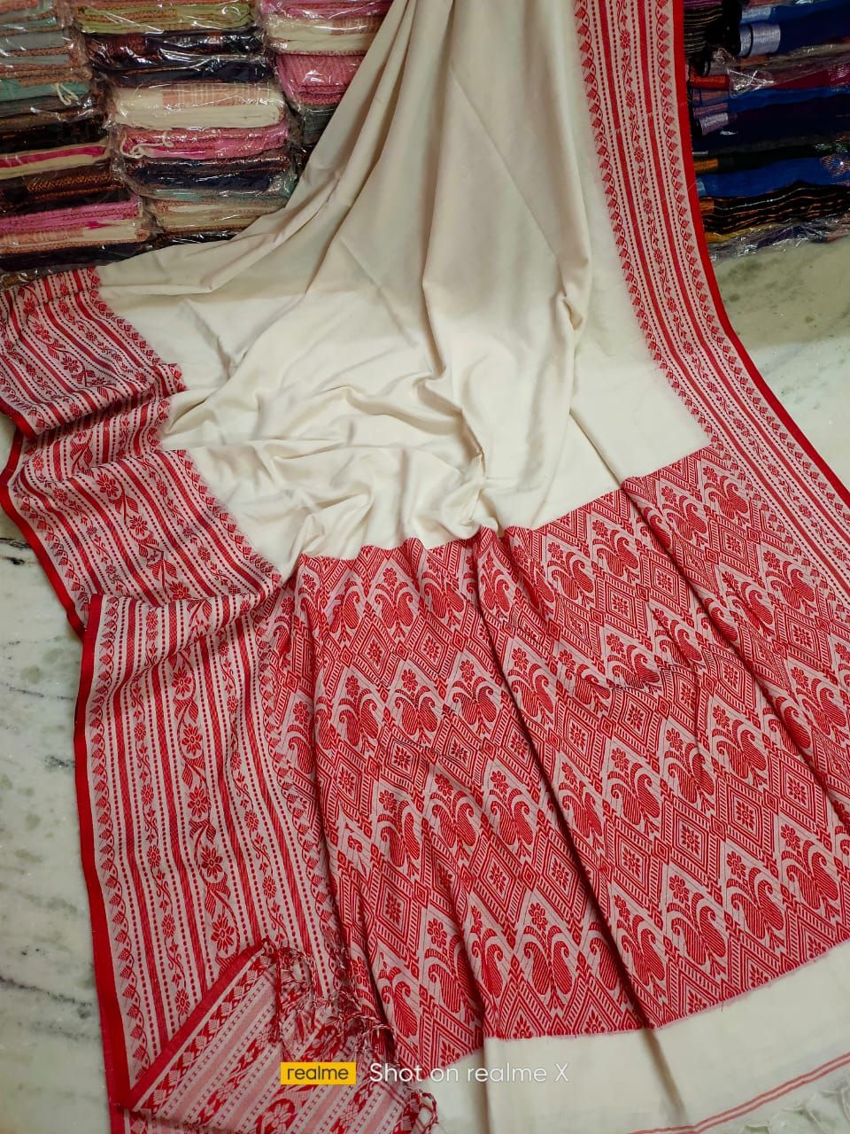 Splendid White Red Fusion Cotton Saree With Big Borders
