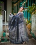 Stunning Black Handwoven Kanjivaram Inspired Linen Cotton Blend Saree4