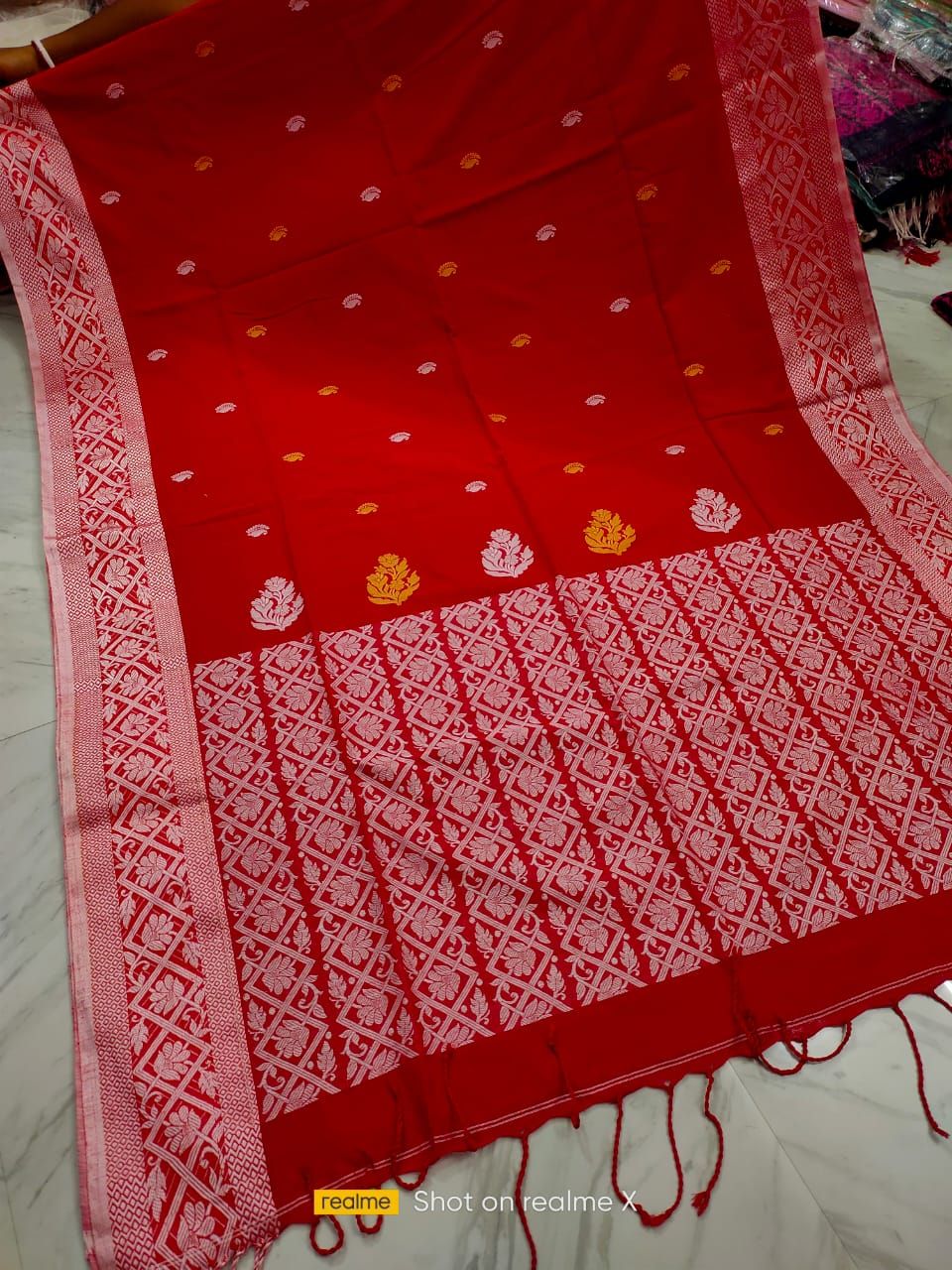 Auspicious Red Cotton Jamdani Handloom Saree