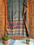 Elegant Grey Linen Handwoven Jamdani Saree With Thin Borders