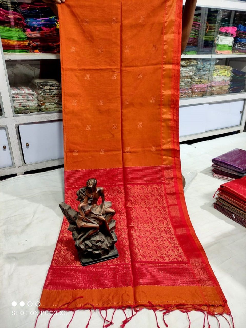 Divine Orange Pink Matka Cotton Silk Handwoven Butti Design Saree