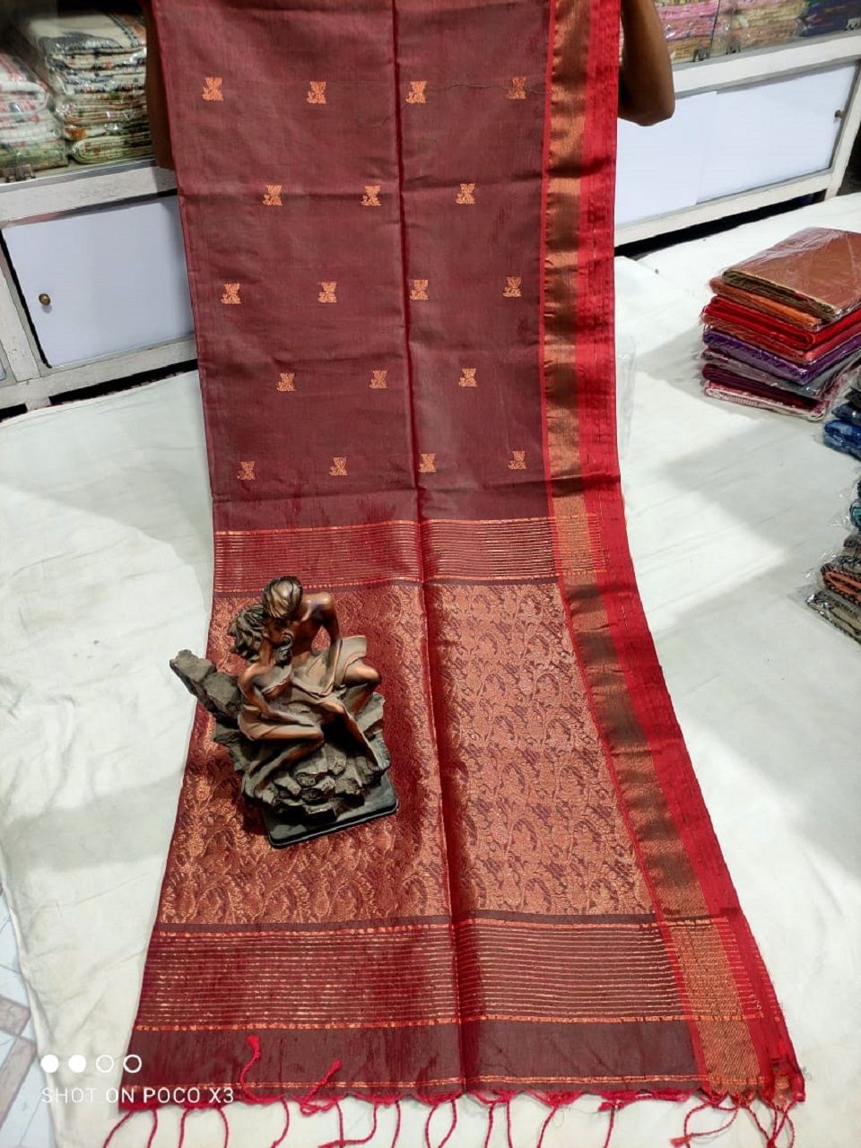 Subtle Reddish Brown Matka Cotton Silk Handwoven Butti Design Saree