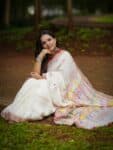 Divine OffWhite Linen Handwoven Jamdani Saree With Thin Borders