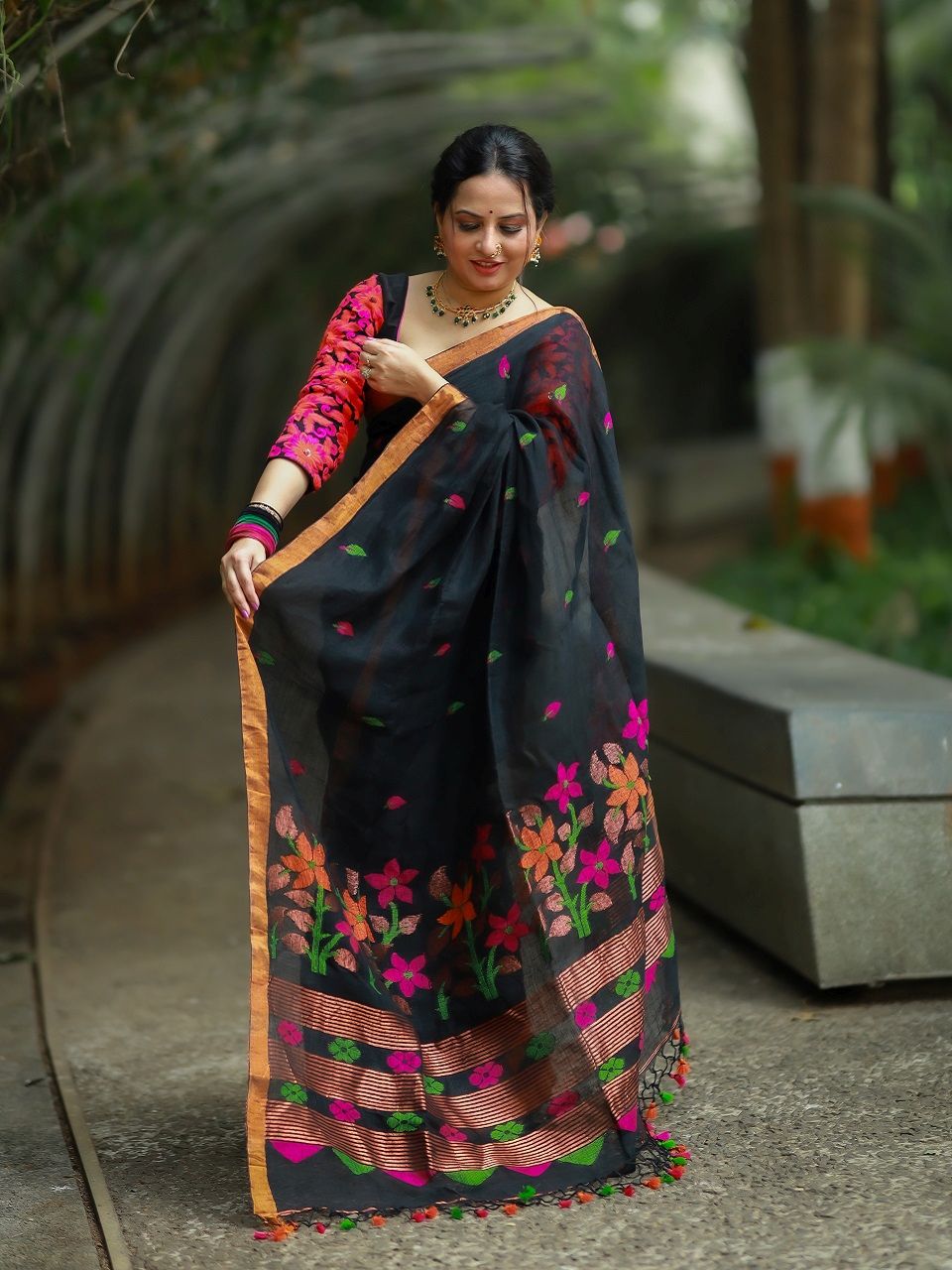 Buy Linen Jamdani Sarees Online in India