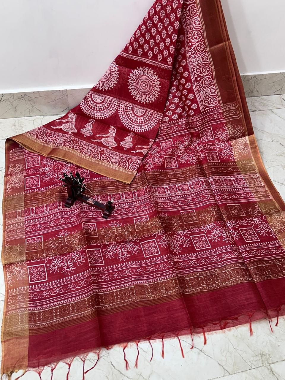 Deep Maroon Batik Printed Katan Cotton Silk Saree With Borders