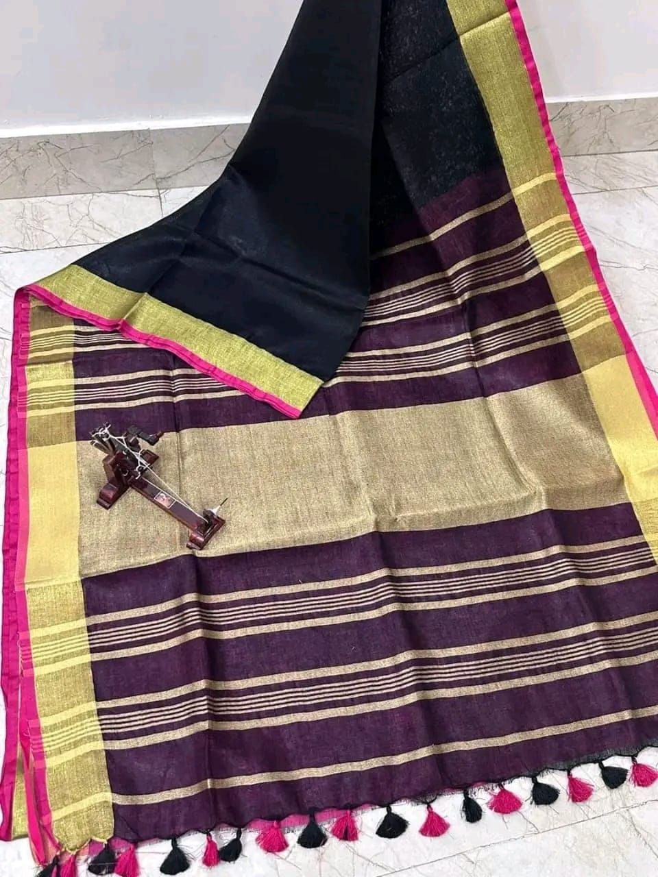 Black Burgundy Plain Linen Saree With Golden Pink Borders