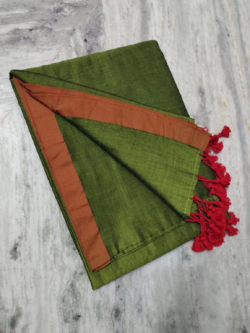 Mehendi Green Red Dual Tone Pure Cotton Saree With Long Tassel