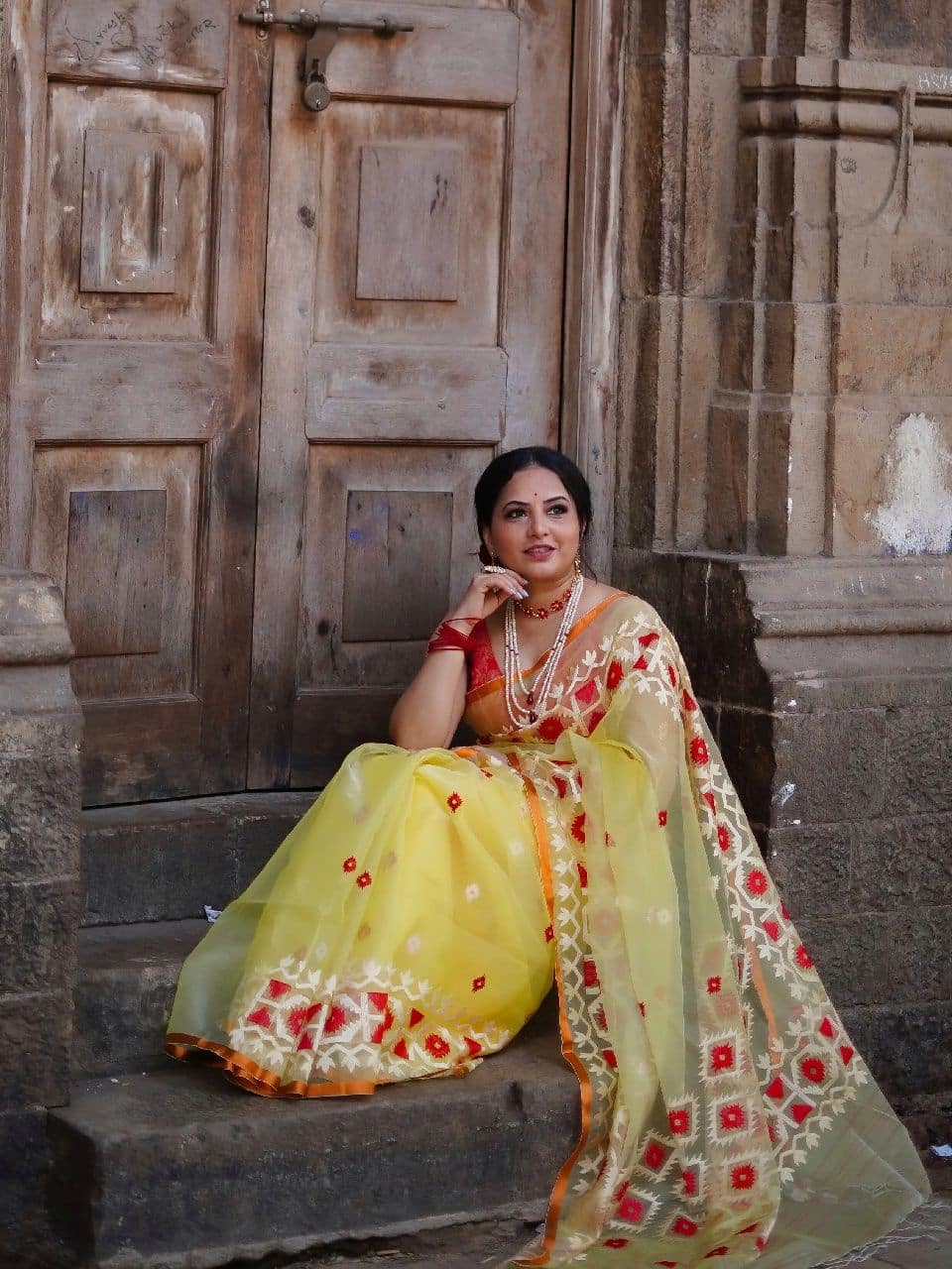 Awesome Yellow Pure Resham By Resham Muslin Thread Work Saree1