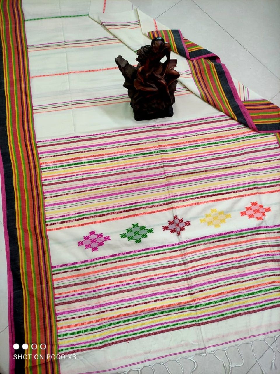 Divine White Stripe Pattern Handwoven Pure Cotton Beautiful Saree