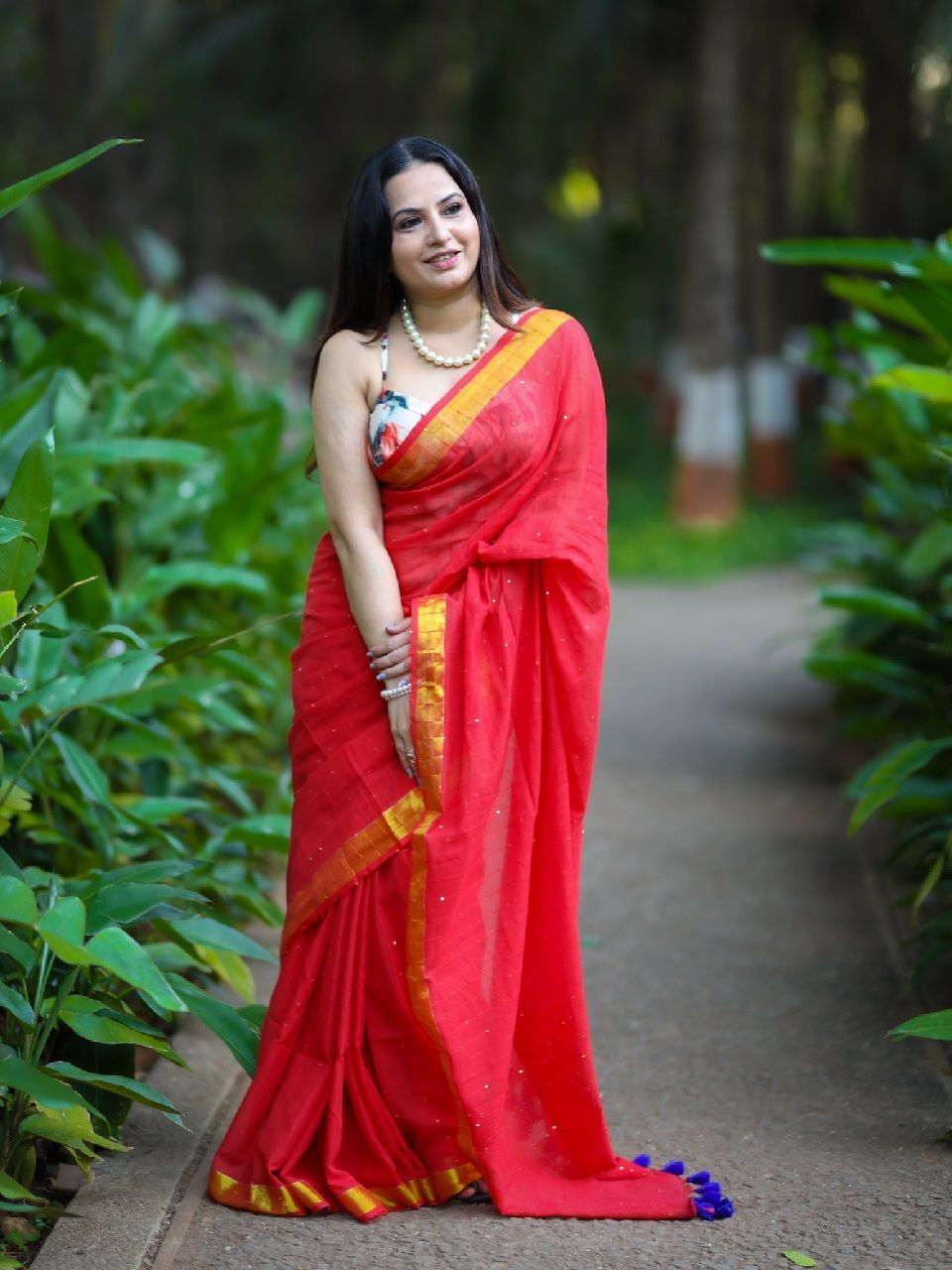 Love Red Allover Sequins Woven Party Wear Pure Cotton Saree