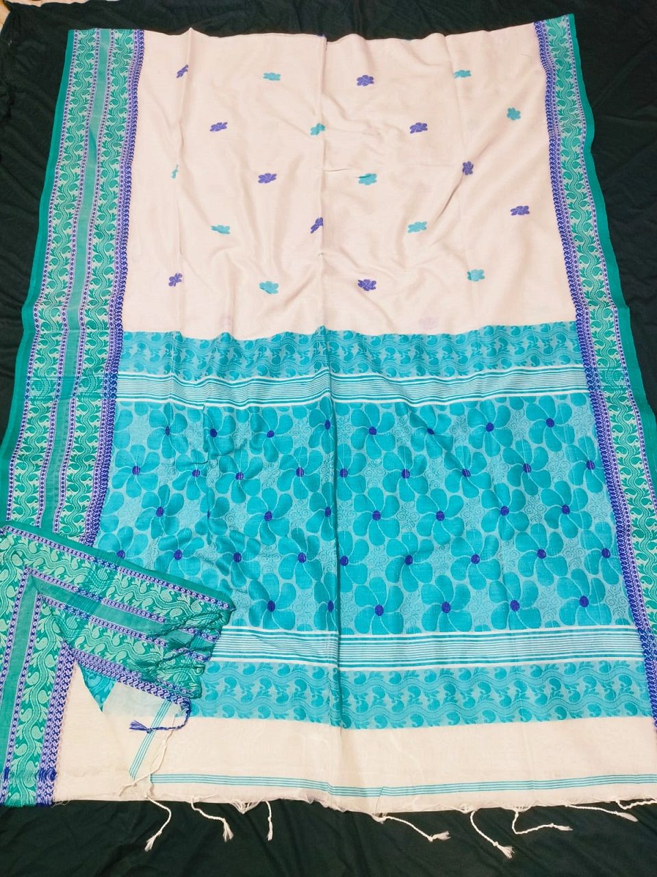 White Sea Green Blue Pure Cotton Soft Handwoven Elegant Floral Design Saree